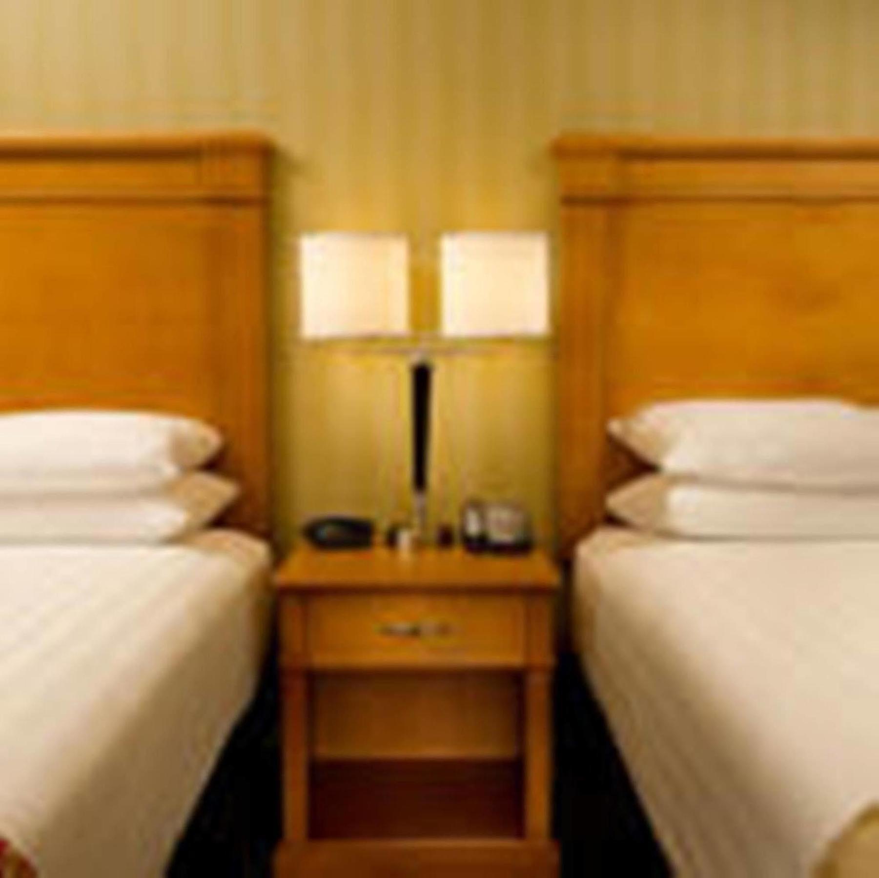 Drury Inn & Suites Terre Haute Exterior foto